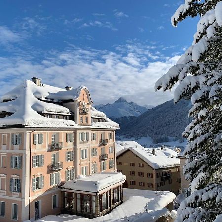 Hotel Engiadina Цуоц Екстериор снимка