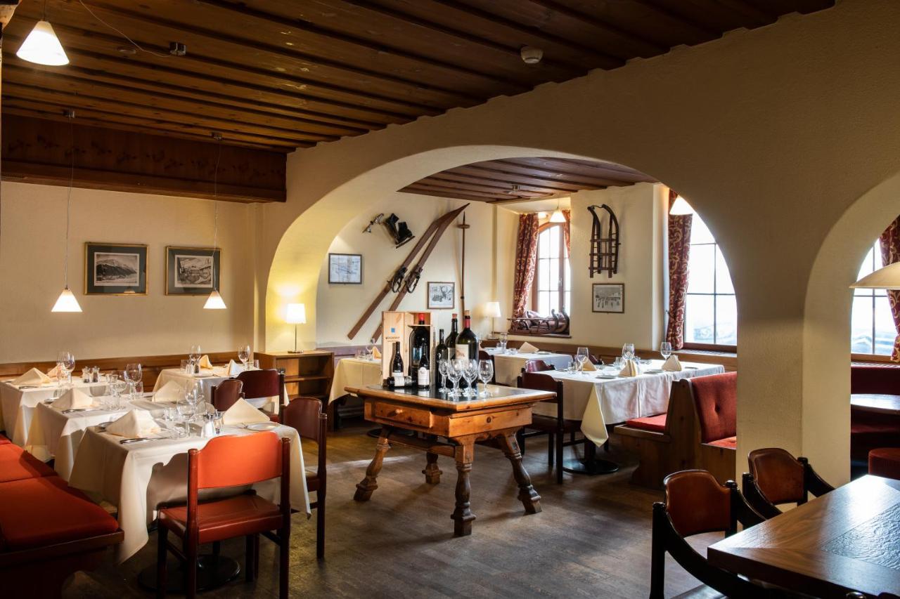 Hotel Engiadina Цуоц Екстериор снимка